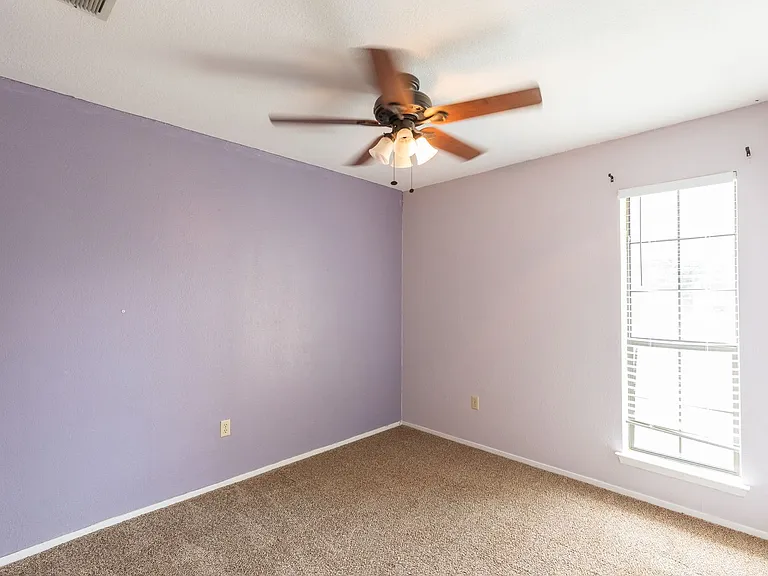 3902 Karen Dr — Photo 16
