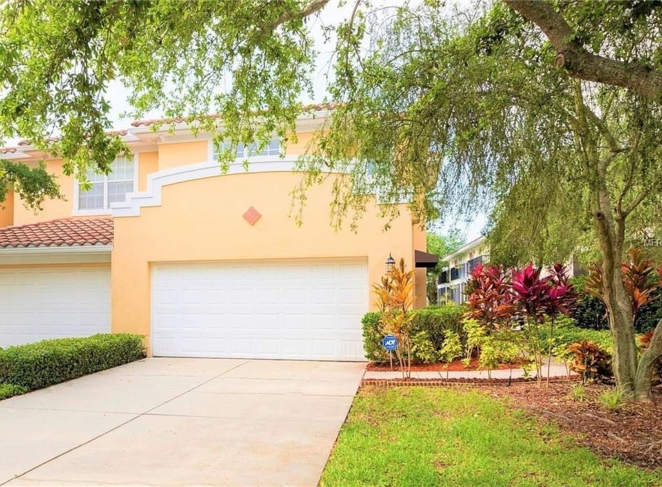 1st image of 133 Valencia Cir