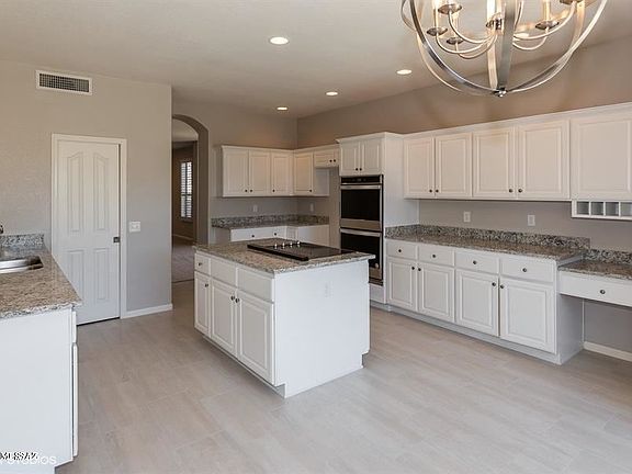 5th image of 37525 S Canyon Side Dr