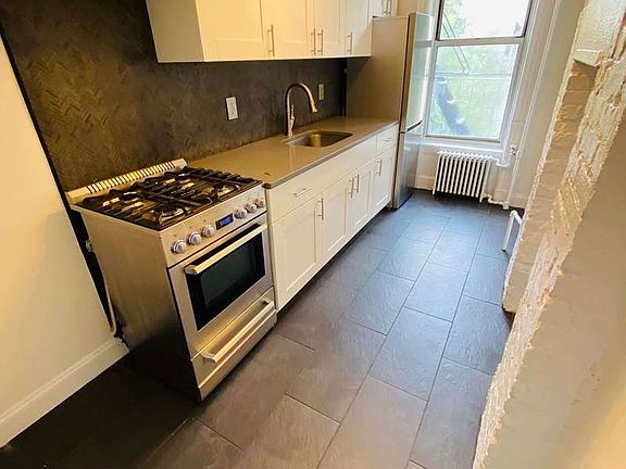 4th image of 104 Union St #3