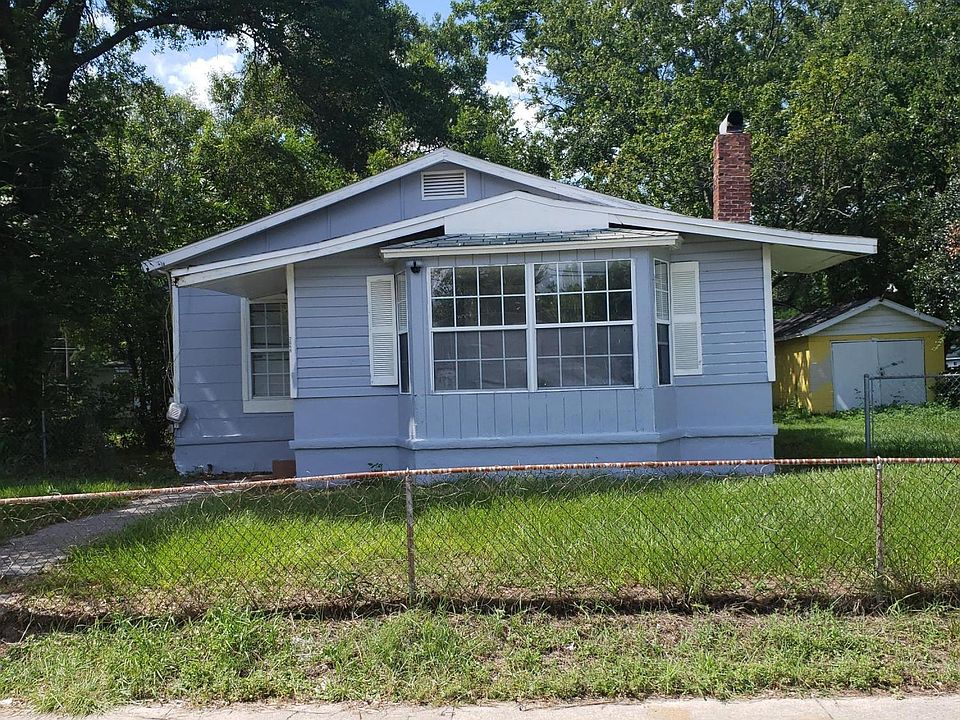 2nd image of 2069 W 14th St