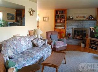 4 Hermance Ln, Ulster Park, NY 12487