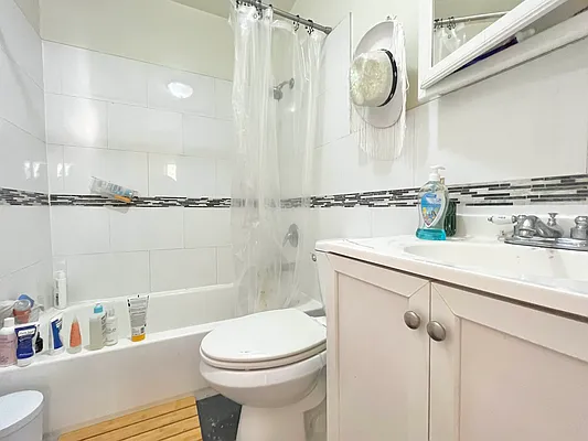 Rented by Doorway NYC, LLC | media 16