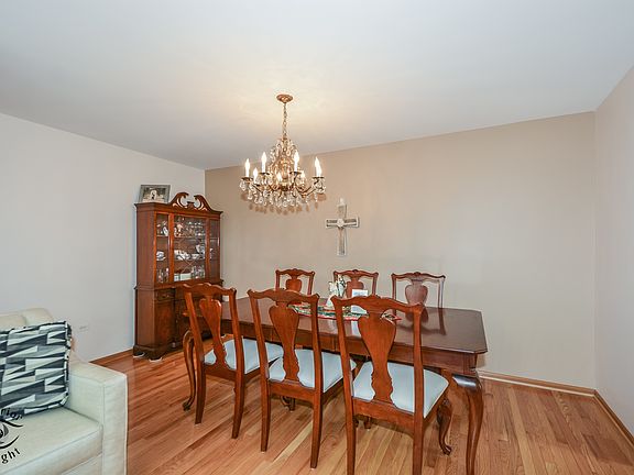 5th image of 16139 Hackney Dr