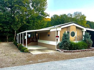 8322 Harbor Dr, Rogers, AR 72756