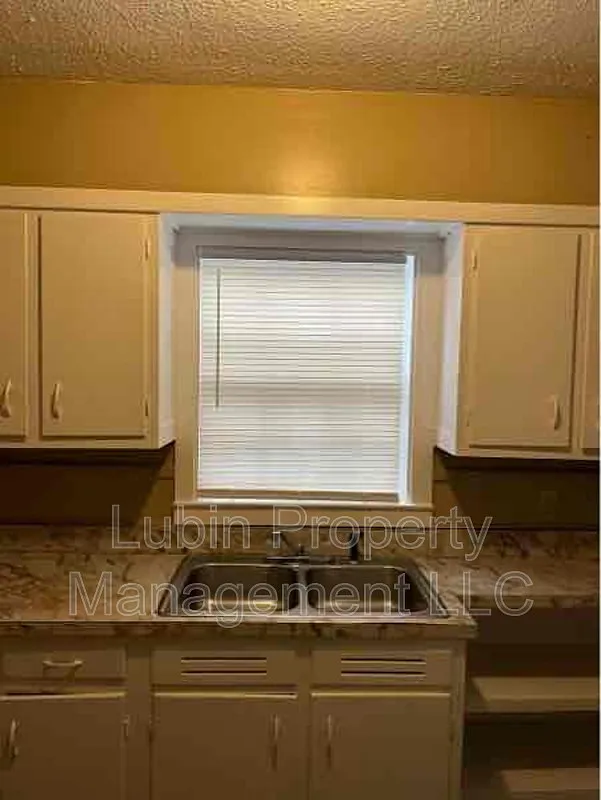 Orange Mound — Photo 4