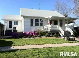 610 E North St, Emden, IL 62635