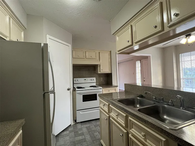 11507 Meadow Ln #C — Photo 8