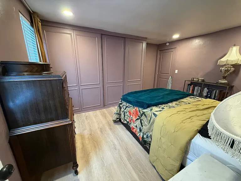 1422 Loraine St — Photo 13