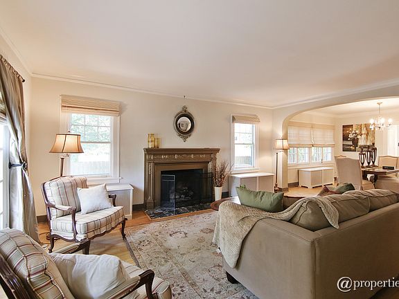 Living Room / Dining Room