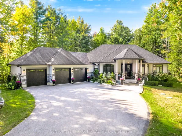 2 Sycamore Cir, Springwater, ON L0L 2K0