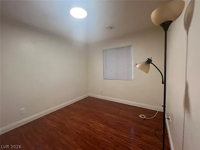 1337 Kari Lee Ct #B — Photo 15
