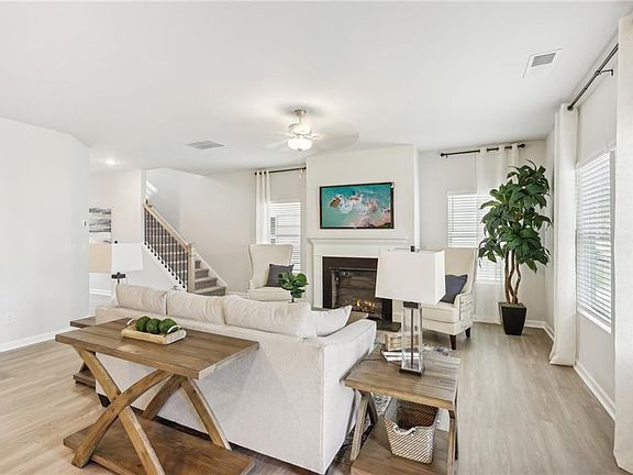 5th image of 3012 Viewpark Cir