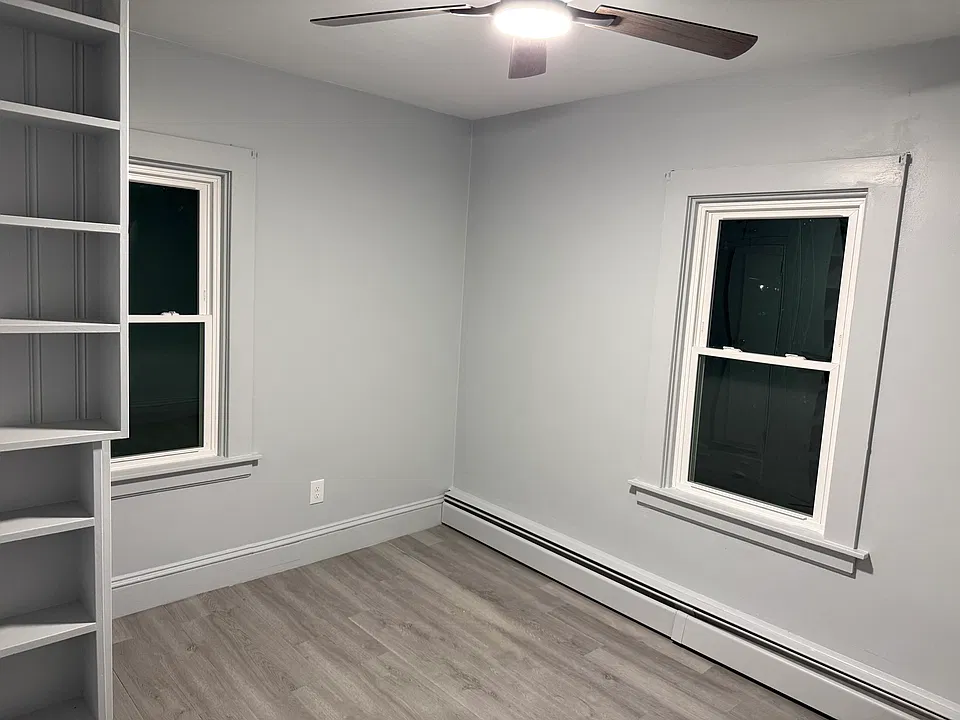 27 Standard Ave #2