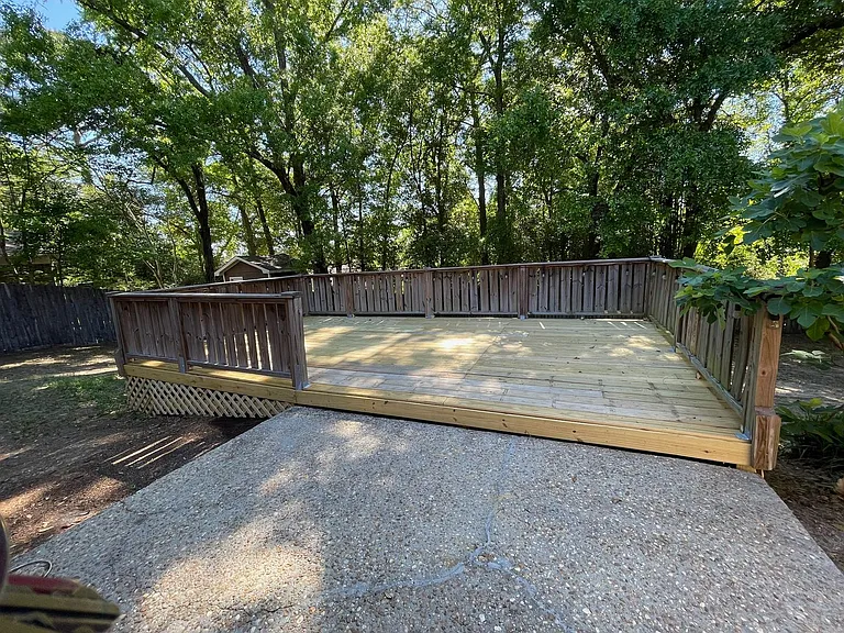 4615 Gladstone Dr — Photo 27