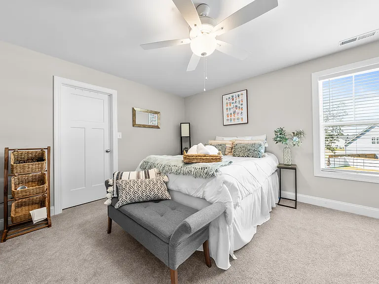 190 S Prince Henry Way — Photo 35
