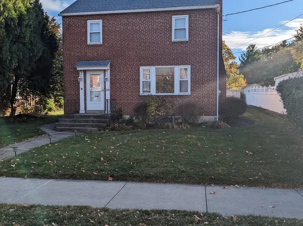 3011 Chestnut St, Camp Hill, PA 17011
