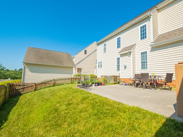 4937 Willows Green Ln — Photo 15