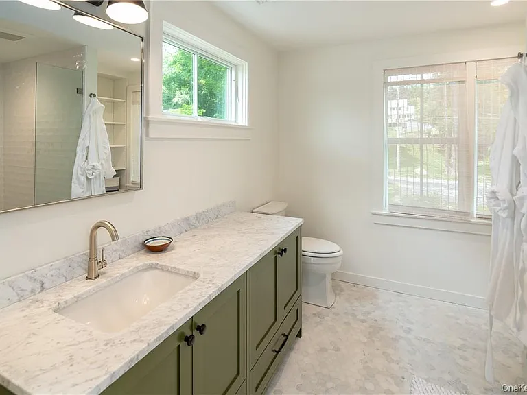 24 Cove Rd — Photo 21