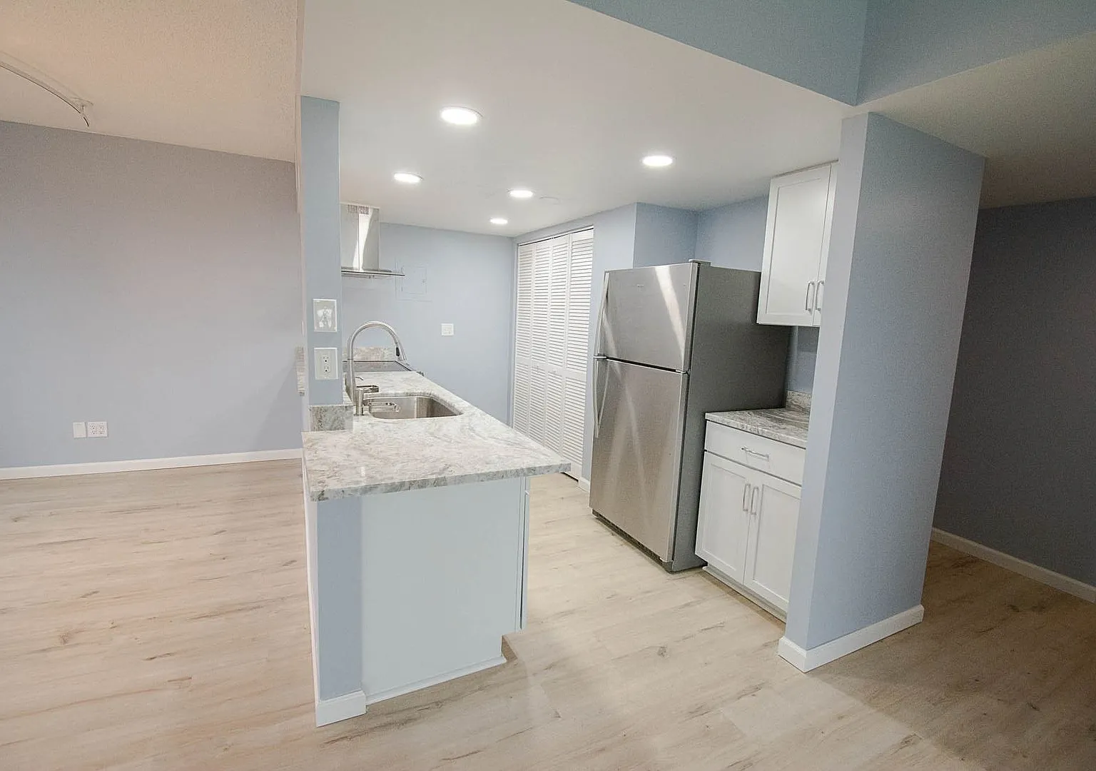 207 5th Ave SW — Photo 1