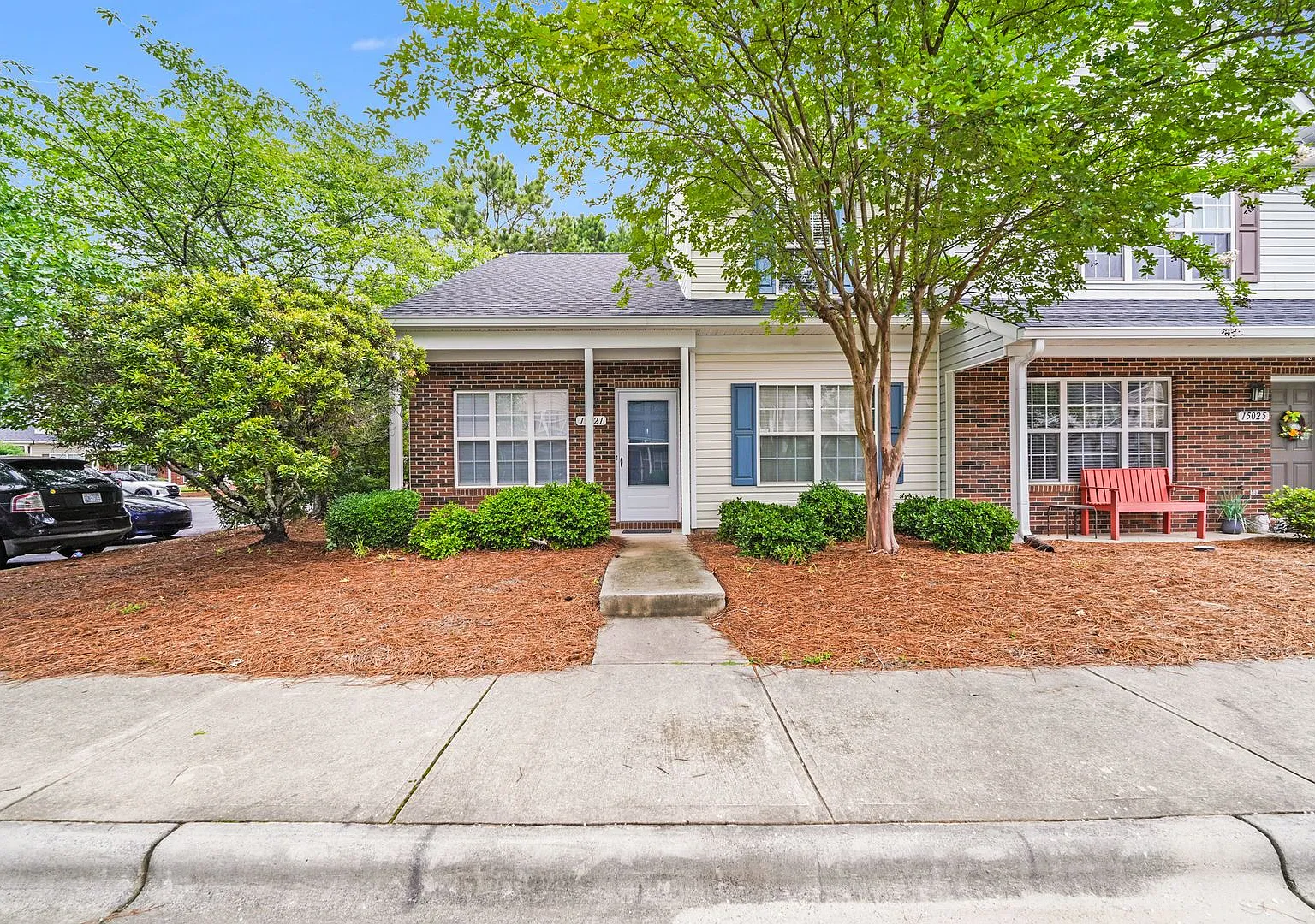 Coming Soon! Bennington Place Beauty 2 Beds, 2.5 Baths, Versatile Loft & More! — Photo 1