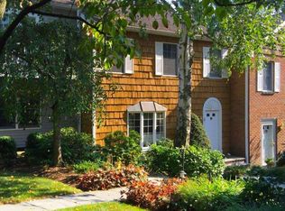 78 River Rd APT 3, Greenwich, CT 06807