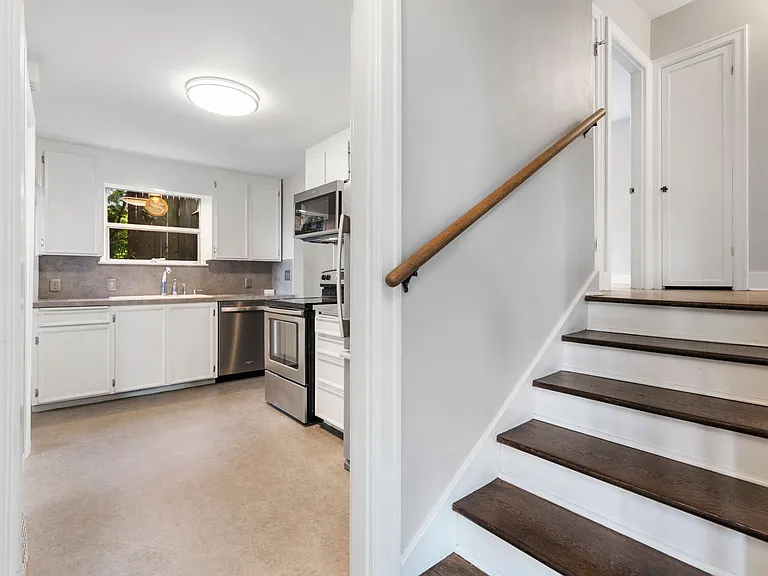 3814 46th Ave NE — Photo 18