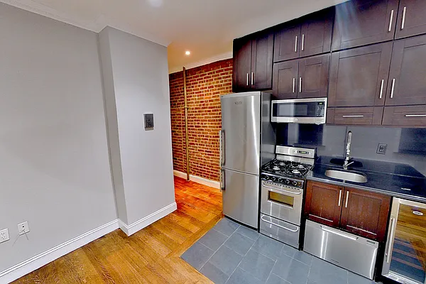 Rented by Centennial Properties NY | media 33