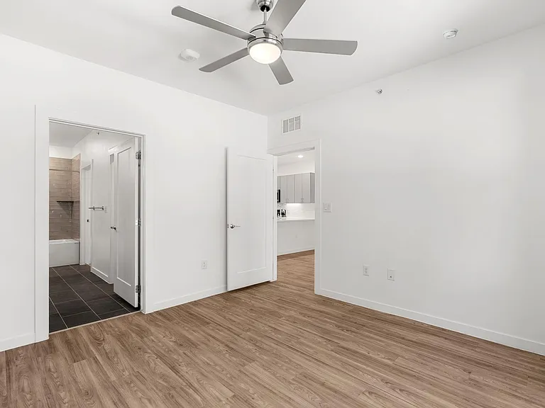 4801 Springdale Rd #2002 — Photo 12