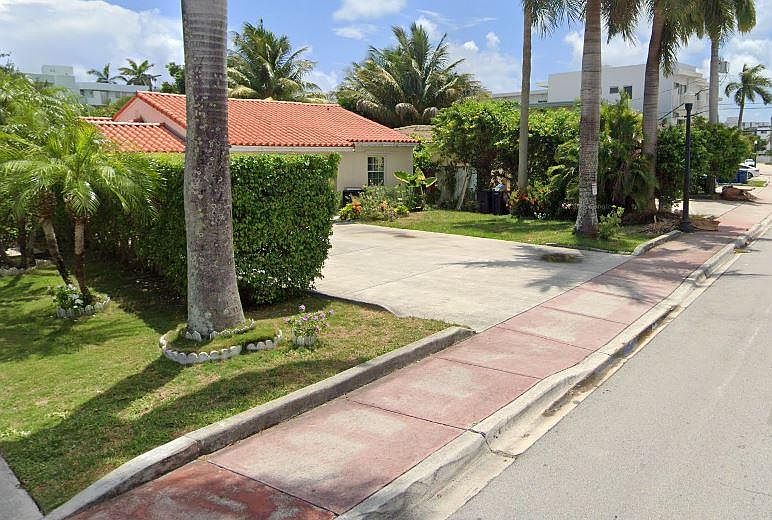 1st image of 2143 Biarritz Dr #2