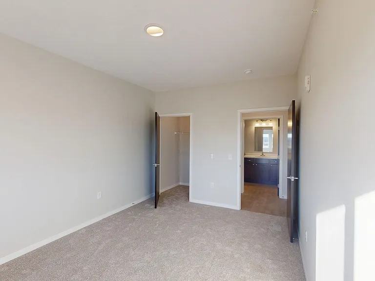 Pioneer Apartments & Townhomes — Photo 53