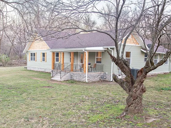 18748 Fir Rd, Joplin, MO 64801