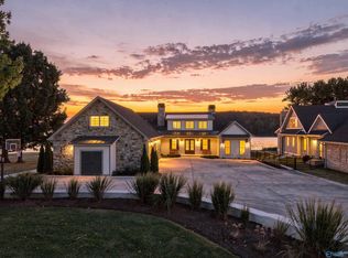 184 Morrow Dr, Guntersville, AL 35976