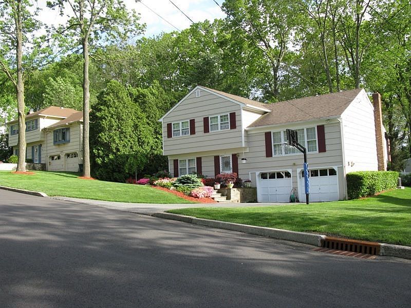 2nd image of 39 Haller Dr