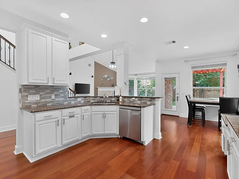 2659 Salorn Way — Photo 14
