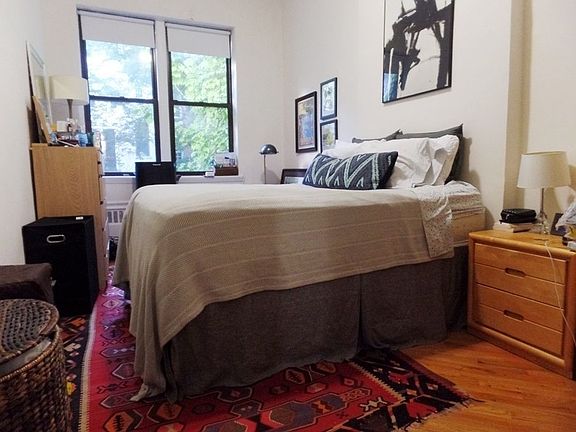 3rd image of 156 W 94th St APT 1