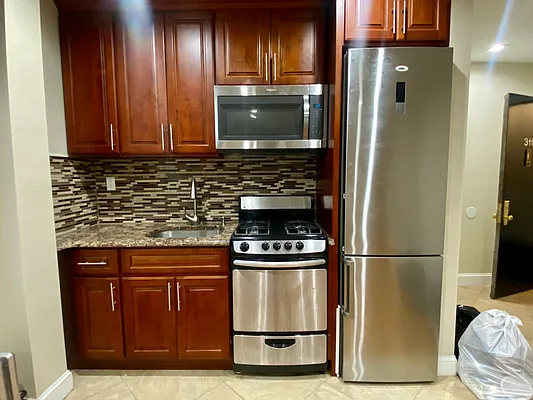 Rented by Hagstrom Management Inc | media 24