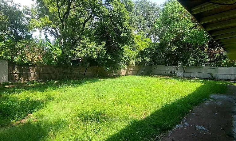 301 Hope Cir — Photo 10