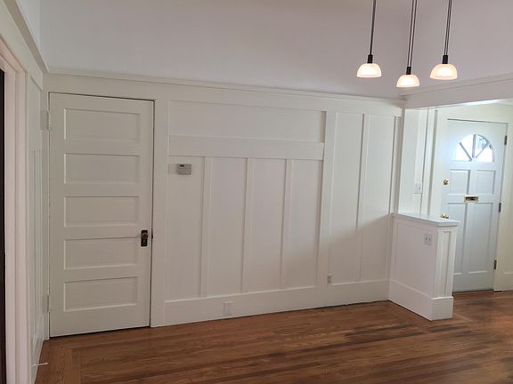 Entry Parlour