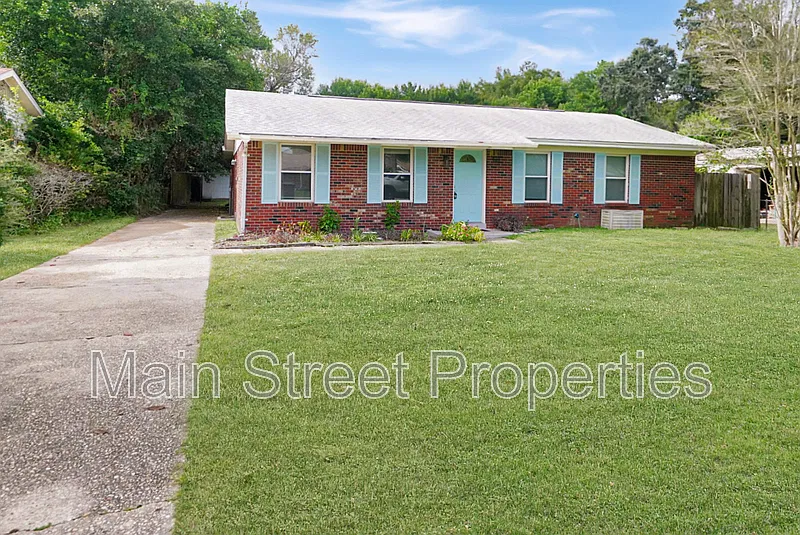 421 Seamarge Ln