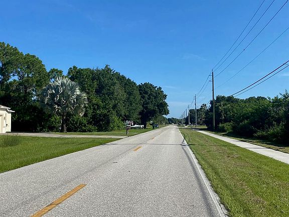 3rd image of 6238 Spinnaker Blvd
