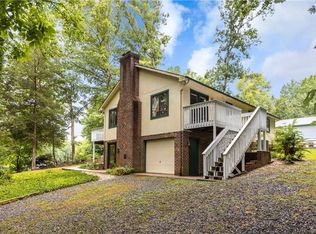 591 Lake Caroline Dr, Ruther Glen, VA 22546