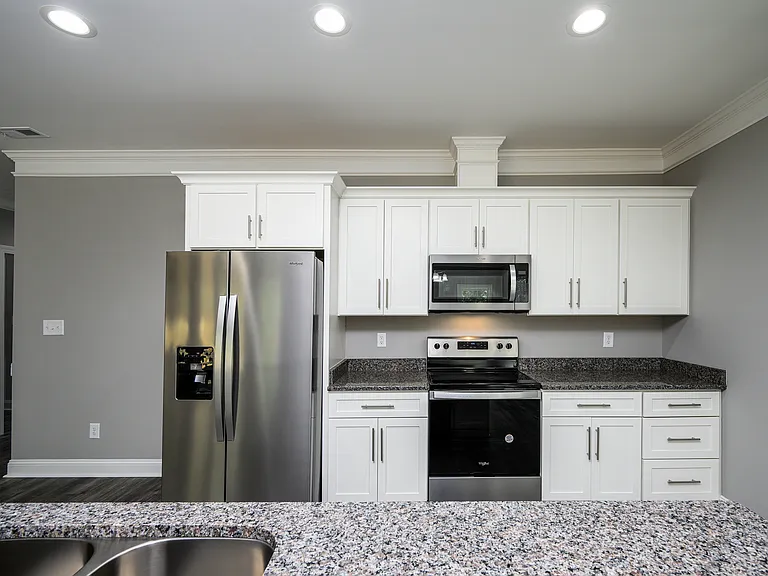 403 Hart Dr — Photo 21