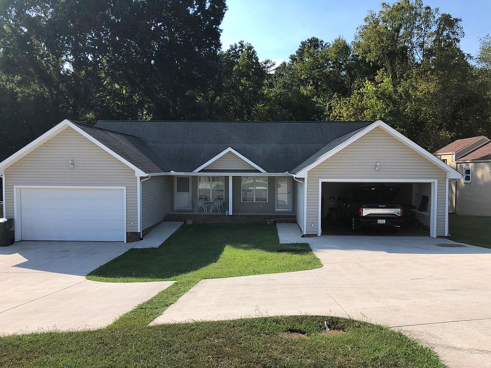 Right side is available.