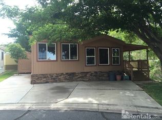 9 Scenic Cir, Hurricane, UT 84737