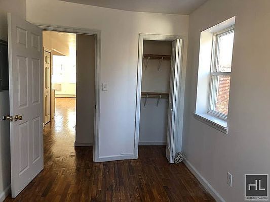 4th image of 162-15 Laburnum Ave #2