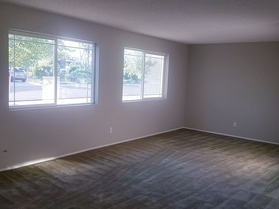 2nd image of 1921 N Cavalier Dr
