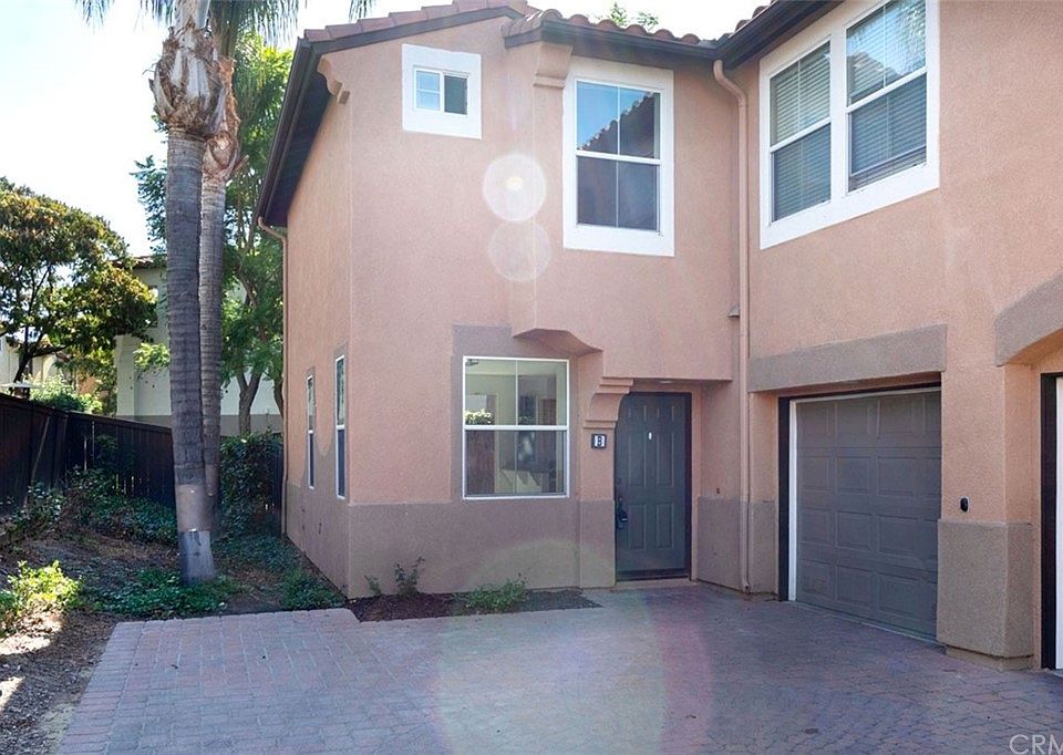 1st image of 39180 Anchor Bay Ln #B