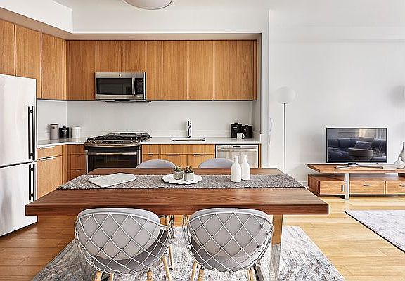 4th image of 625 W 57th St APT 1851
