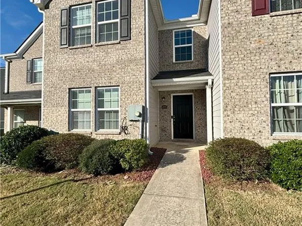 6247 Ellenwood Dr, Rex, GA 30273